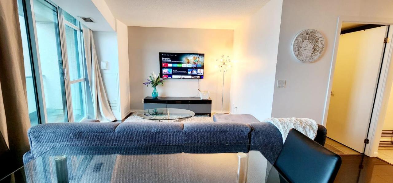 Lakefront Living Downtown Toronto - Free Parking, Gym, Indoor Pool Экстерьер фото