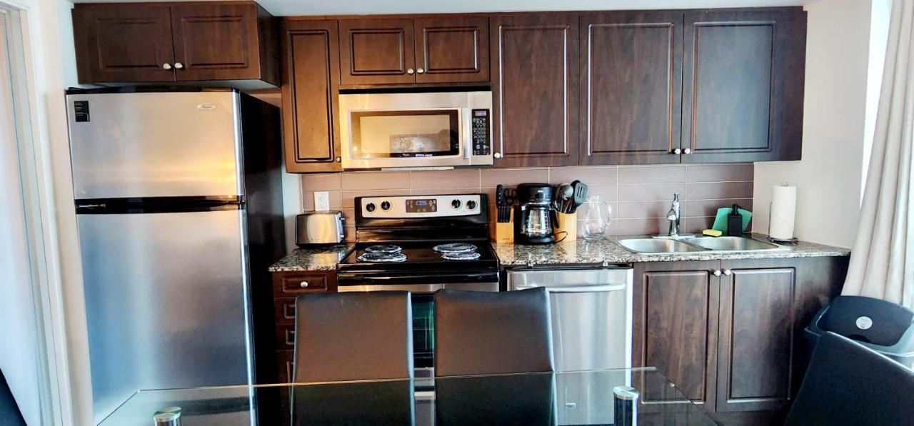 Lakefront Living Downtown Toronto - Free Parking, Gym, Indoor Pool Экстерьер фото